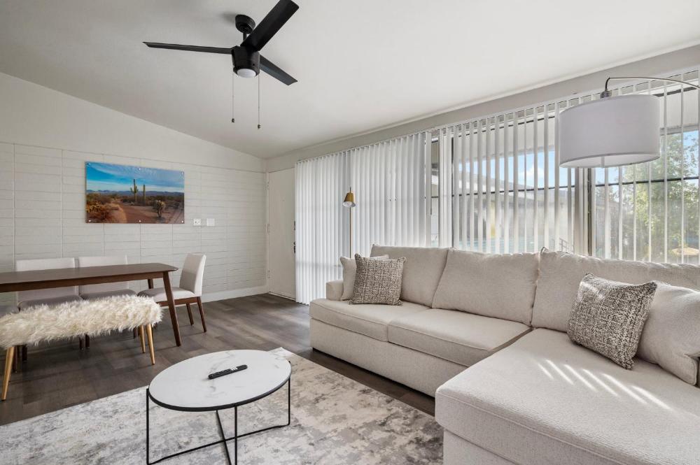 Chic & Modern 2B2B Suite in Scottsdale